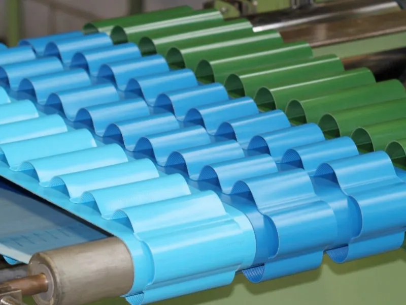 The PVC and TPU Conveyor Belt With Pillow (Wave) Cleats for for Light Products Conveying