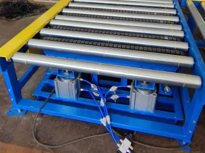 powered roller conveyor